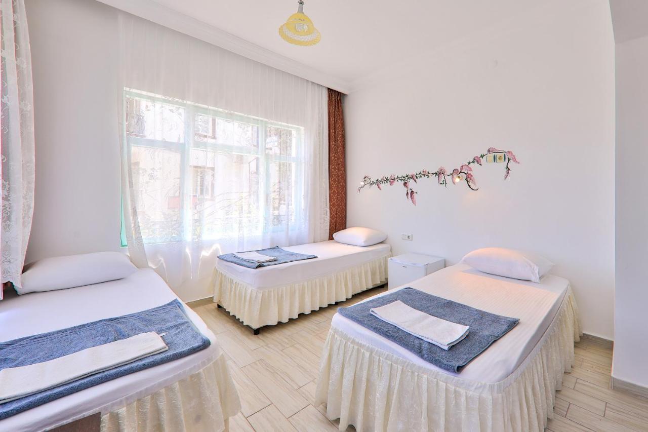 Santosa Pension Каш Екстериор снимка