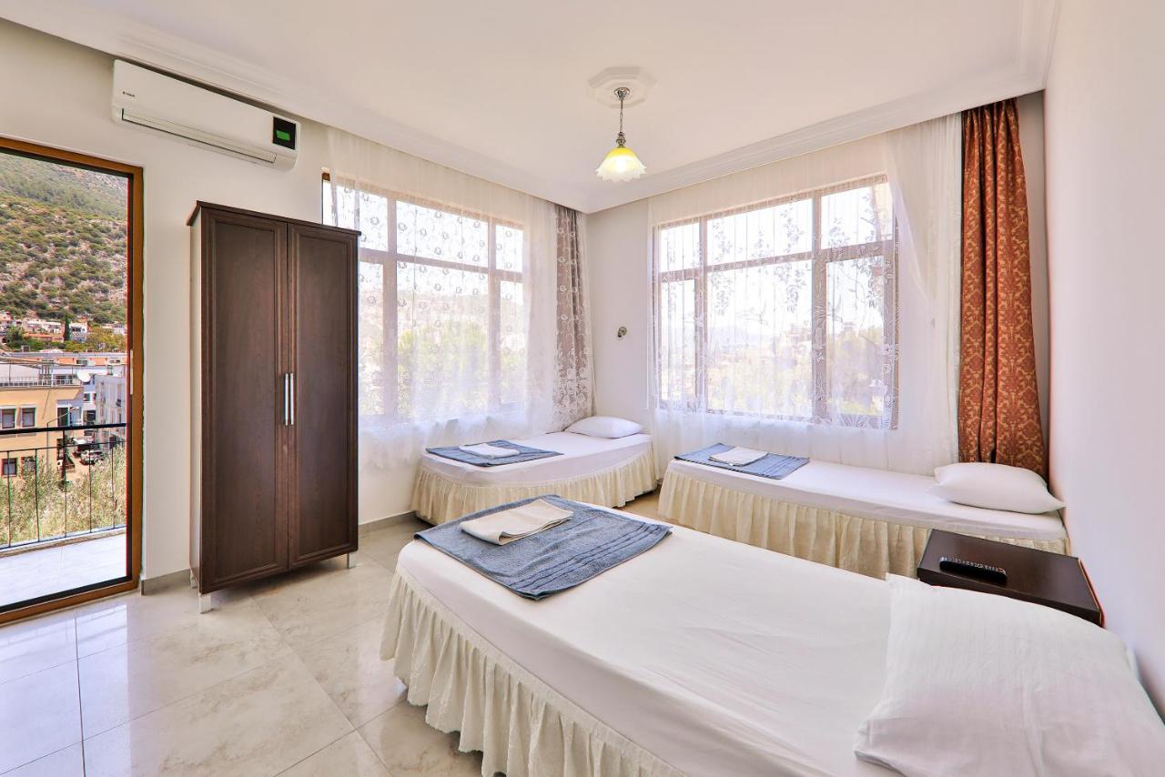 Santosa Pension Каш Екстериор снимка